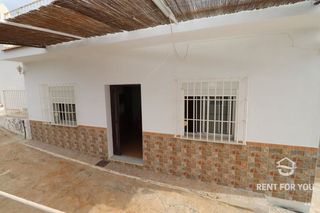Lloguer Casa a Centro. Casa en el campo en alquiler