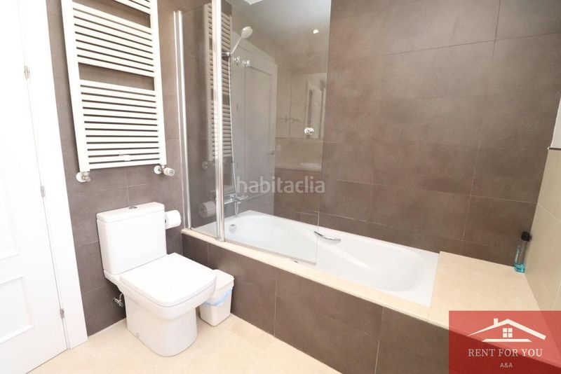 Foto 9934ec48-0b02-474d-8e0f-fa09a6291763. Alquiler casa magnífico chalet en urbanización privada en Coín