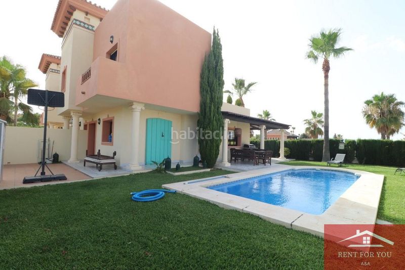 Foto 9bcbf388-00c2-4c7d-aa50-8da94c18bed8. Alquiler casa magnífico chalet en urbanización privada en Coín
