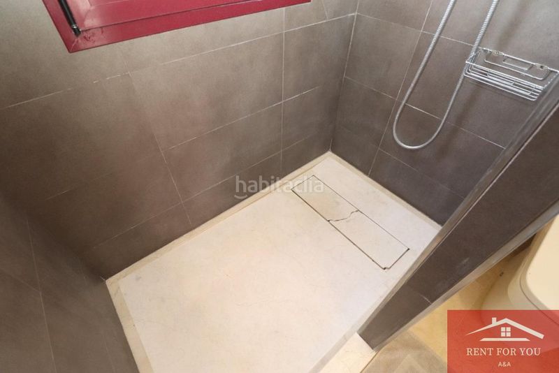 Foto ae0d17d1-b107-412b-b978-e5b191728cf3. Alquiler casa magnífico chalet en urbanización privada en Coín