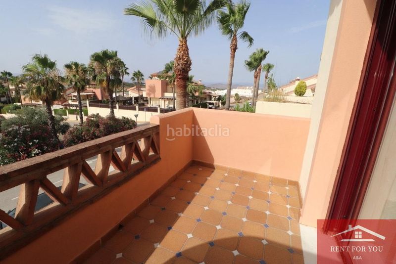 Foto e1e57389-4c96-4ced-9af2-4a4df65d6f1c. Alquiler casa magnífico chalet en urbanización privada en Coín