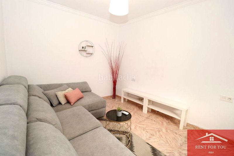 Foto 68cc53b2-9cc3-4203-8874-4cf00fae2f4f. Rent house with parking in Coín