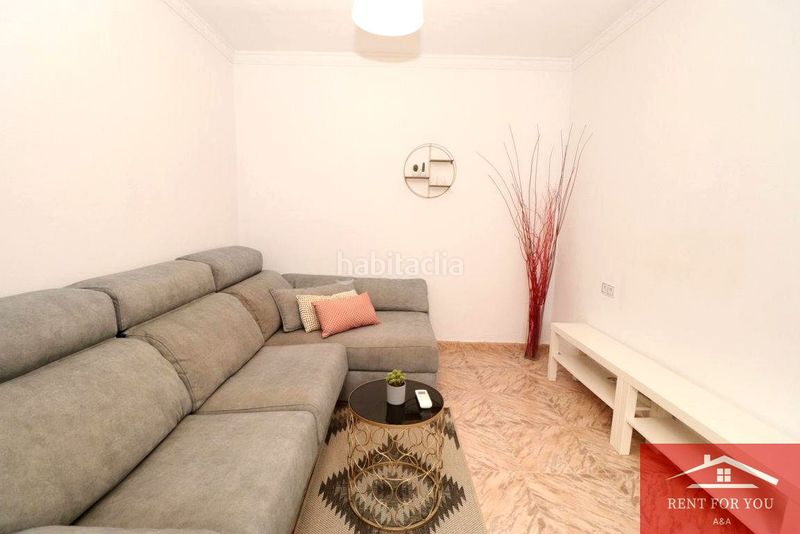Foto 918fe1a6-a6d7-4d7e-8cd8-281b9309c425. Rent house with parking in Coín