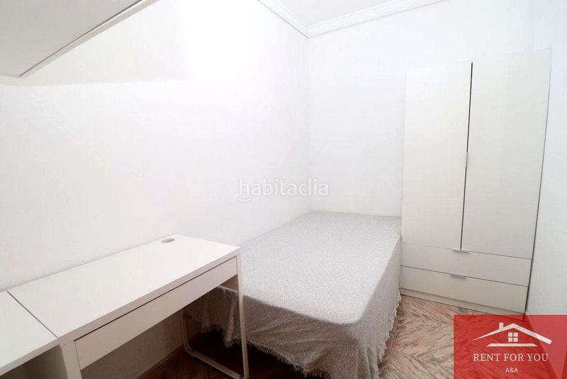 Foto b82d295d-4522-4618-9e37-a958b68174aa. Rent house with parking in Coín