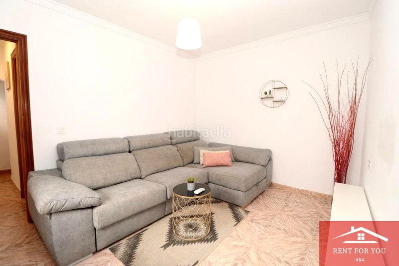 Foto dc558100-cc65-4476-8c39-397f72a30eed. Rent house with parking in Coín