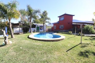 Rent House in Centro. Chalet indepediente en el campo