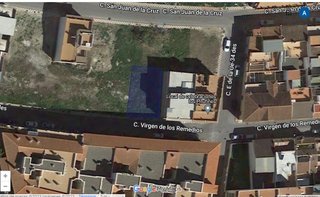 Terreny residencial a Centro. Solar en calle cercana a variante sur de la localidad  de 140 m2