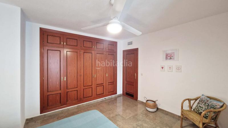 Foto 76a0d25f-df95-4d6e-8f99-52c059cafc3e. Apartamento  cerca de puerto marina, de la playa y de los comercios en Benalmádena