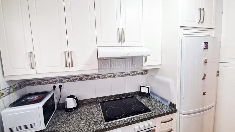 Foto ba23cf71-a692-4337-bc12-aafdbe939067. Apartamento  cerca de puerto marina, de la playa y de los comercios en Benalmádena