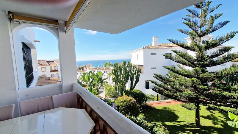 Foto 4a917886-f035-4d77-968f-27a5db308246. Piso en Zona Centro Comercial Torrequebrada Benalmádena