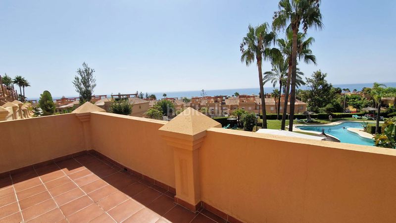 Foto 15088c8a-8f2a-4c67-8fe7-caf62b2f60f6. Casa adossada amb piscina a Buenas Noches Estepona
