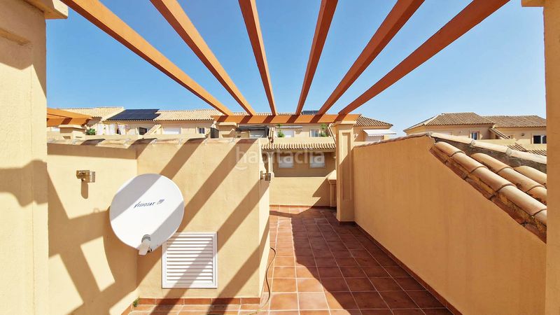 Foto 6ce6acc5-52bb-4ab4-b15a-1ab53dd70e18. Casa adossada amb piscina a Buenas Noches Estepona