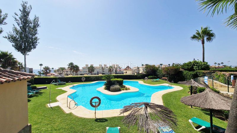 Foto e1ab2c05-ec37-43a2-8c4f-f55371661828. Casa adossada amb piscina a Buenas Noches Estepona