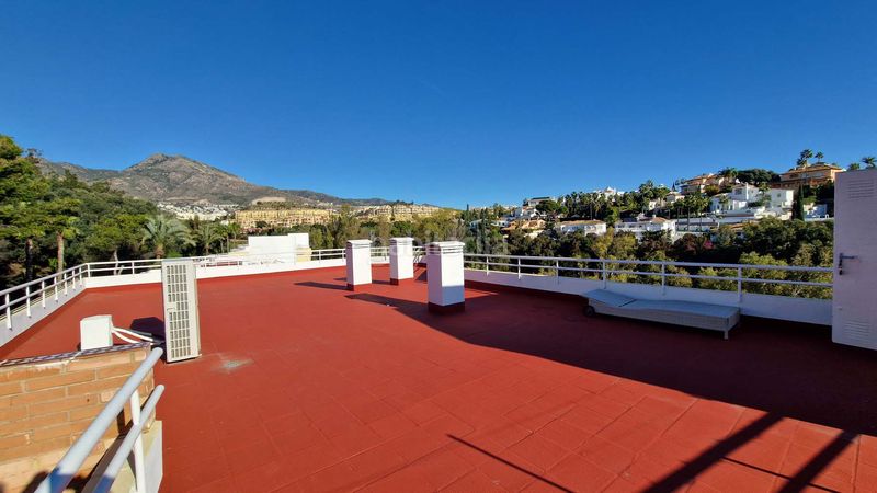 Foto 466a5915-0e9f-46ba-9925-da228ce91a25. Àtic amb calefacció aparcament piscina a Hacienda Torrequebrada Benalmádena