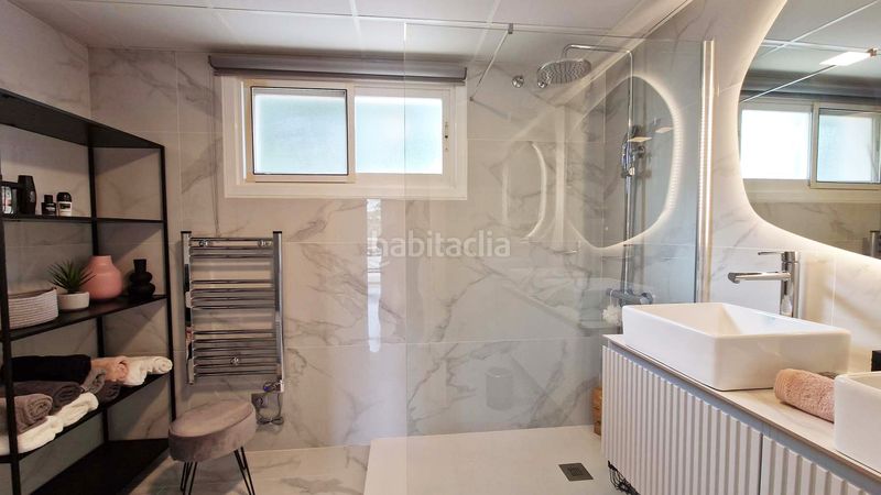 Foto d318f502-73c1-47c8-af32-97f5274d4937. Àtic amb calefacció aparcament piscina a Hacienda Torrequebrada Benalmádena
