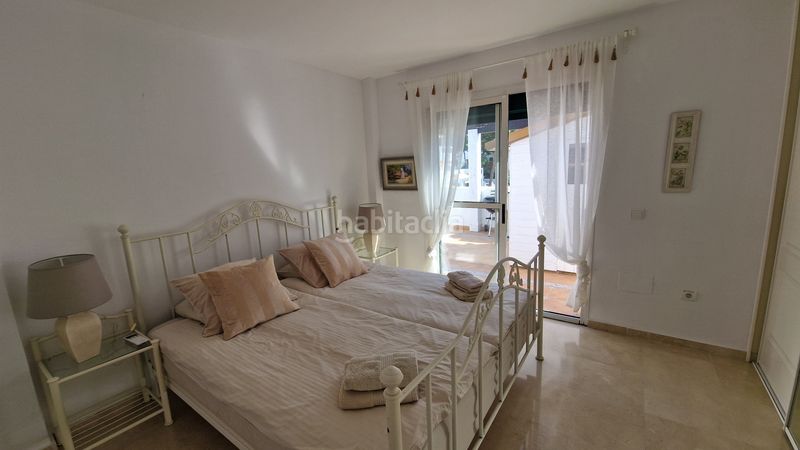 Foto bfd5a922-81e3-4318-b859-ddeb1db9dfd4. Àtic a calle quilla 7 a Zona Centro Comercial Torrequebrada Benalmádena