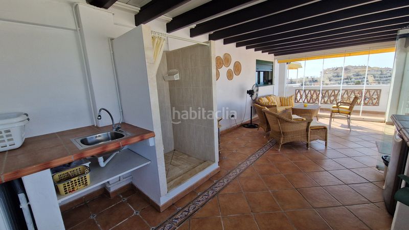 Foto fbbb88bc-c6da-4e87-a907-34b62fd8c83b. Àtic a calle quilla 7 a Zona Centro Comercial Torrequebrada Benalmádena