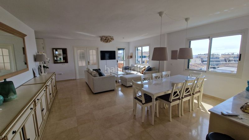 Foto 5ac617c9-171c-48a9-b7bb-56a0d5f3370c. Ático en calle quilla 7 en Zona Centro Comercial Torrequebrada Benalmádena