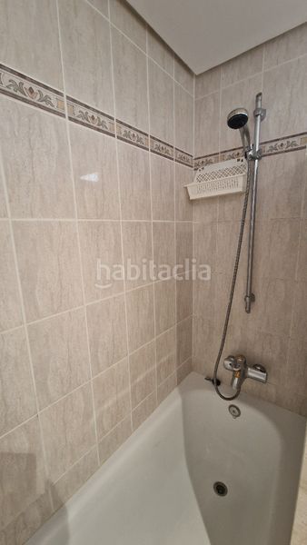 Foto a19f7bcf-945a-414e-a48b-c6d27c7abf86. Ático en calle quilla 7 en Zona Centro Comercial Torrequebrada Benalmádena