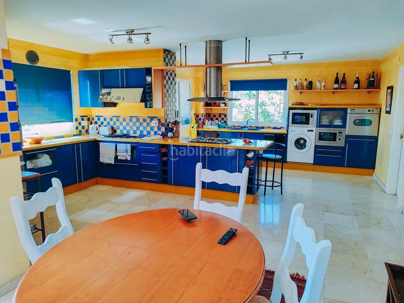 Foto 16094451-33ac-4d5a-bd2e-7ea6b9e8fc1a. Maison jumelée dans calle vencejo 7 dans Torreblanca del Sol Fuengirola