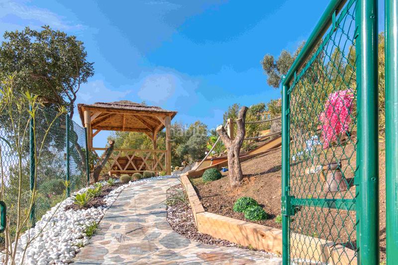 Foto 02d14b7e-9022-4112-b064-ed6a566fa8f8. Chalet in calle alta verde 7 in Valtocado - La Alquería - La Atalaya Mijas