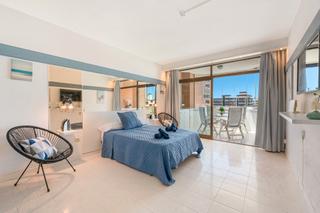 Estudi a Calle martínez catena 6. Bonito estudio en primera linea de playa en fuengirola