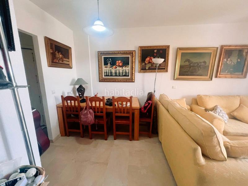 Foto f464c2c0-cf8c-4a3c-b6a3-b893c03e35a1. Piso bonito bajo con jardin privado en calahonda en Mijas
