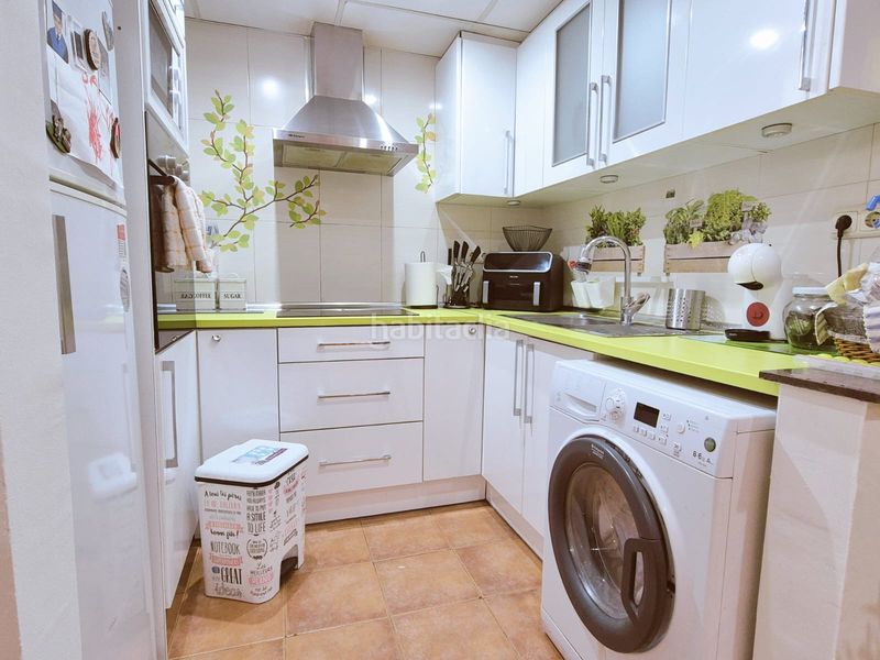 Foto 96ef7b68-f13f-4b79-81cc-410db4d66d93. Local comercial en paseo marítimo rey de españa 105 local vivienda en paseo maritimo frontal al mar en Fuengirola