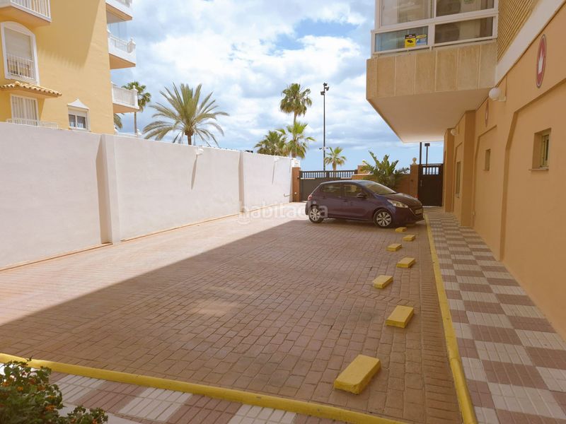 Foto c5f12c81-cd30-4b87-bb58-20430ead606b. Local comercial en paseo marítimo rey de españa 105 local vivienda en paseo maritimo frontal al mar en Fuengirola