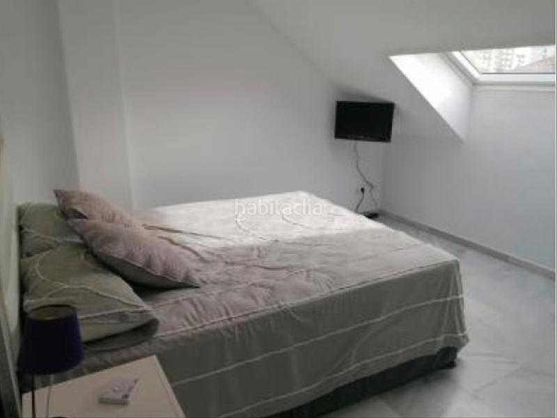 Foto c7138932-5134-4023-b231-c84aa55e3ec6. Dúplex en calle andalucía 25 bonito piso duplex en Los Boliches en Fuengirola