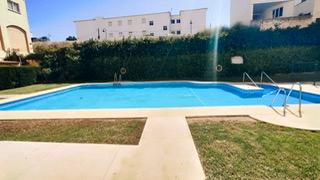 Pis a Calle jacaranda 12. Bonito piso con buenas calidades en zona lagunas de mijas