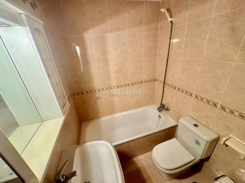 Foto 19bbac62-765b-47c4-a94d-724a252a3668. Piso en calle santísima trinidad 32 apartamento en planta baja en el centro de los boliches en Fuengirola