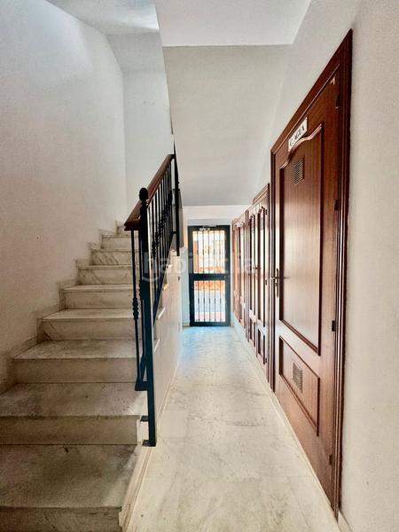 Foto 5b016e54-76a7-4482-89fc-edc3fc2b6c71. Piso en calle santísima trinidad 32 apartamento en planta baja en el centro de los boliches en Fuengirola