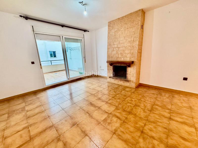Foto a9c9395c-7406-4657-b100-323d17f5e762. Piso en calle monte paraíso 14 bonito piso en zona tranquila de Calahonda en Mijas