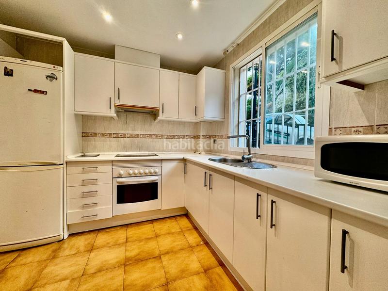 Foto d6aa6ba1-a1cb-4aba-9e15-f5586d6b78aa. Piso en calle monte paraíso 14 bonito piso en zona tranquila de Calahonda en Mijas