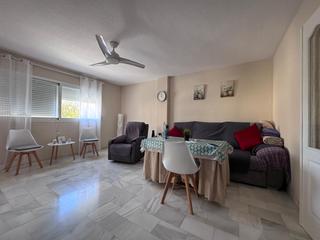 Piso en Calle velázquez 1. Buen piso en zona tranquila de las lagunas