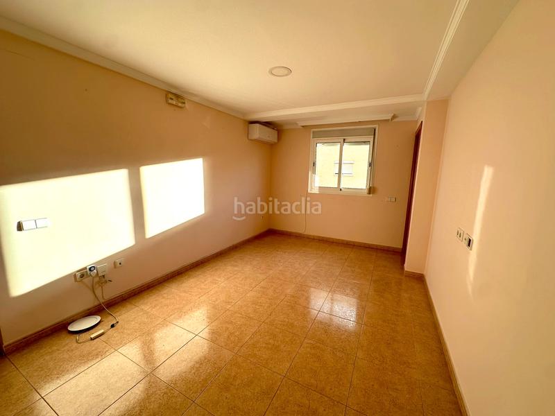 Foto 4386bba3-717e-4161-b5aa-ae39ca261727. Pis a calle cataluña 3 a Centro ciudad Fuengirola