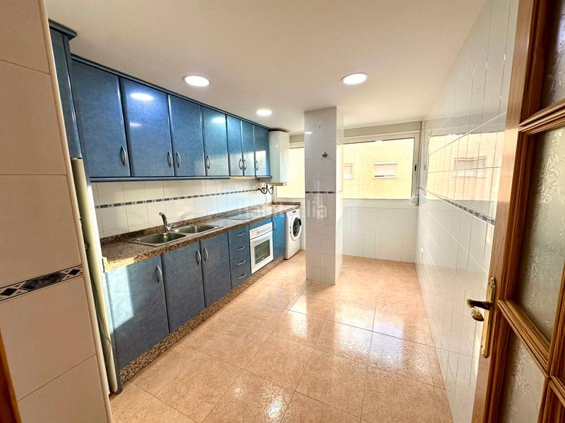 Foto 73b357ec-6f93-40c4-beec-f114452f238d. Pis a calle cataluña 3 a Centro ciudad Fuengirola