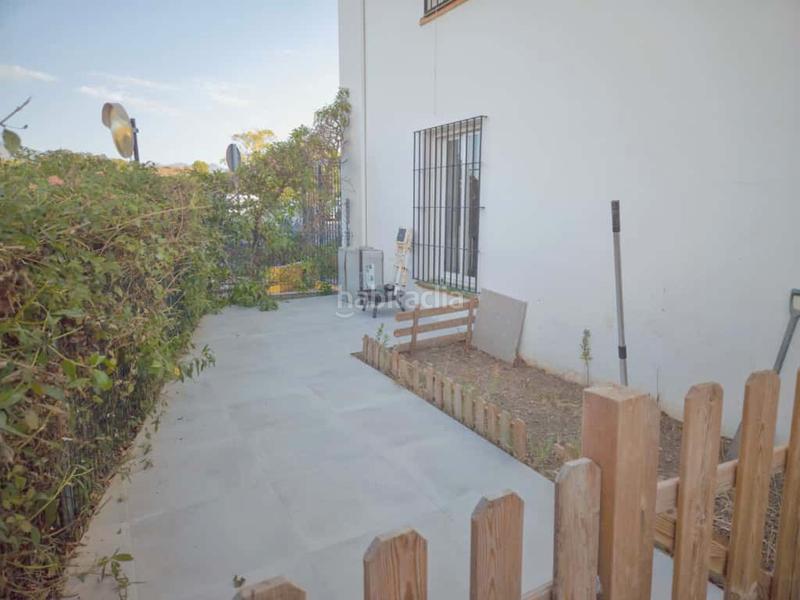 Foto 0fc03fec-a910-43fc-92e3-1306b8ccf7ac. Pis a calle velez malaga del faro 272 a El Faro de Calaburra - Chaparral Mijas