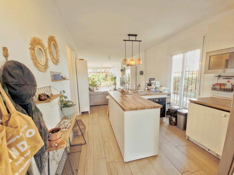 Foto 38ac228b-c383-478e-b9be-abc4b5210d20. Pis a calle velez malaga del faro 272 a El Faro de Calaburra - Chaparral Mijas