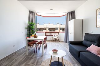 Studiowohnung  Calle martínez catena 15. Estudio en hotel las palmeras vistas mar