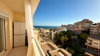 Pis en Calle ancla 8. Bonito piso en torrequebrada con vistas al mar