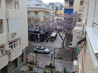 Pis a Calle coronel ripollet s/n. Piso en el centro de fuengirola dos dormitorios