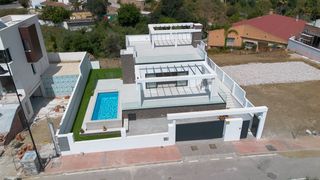 Xalet en Urbanizaci�n do�a pilar 3. Bonita villa a estrenar en urb do�a pilar mijas