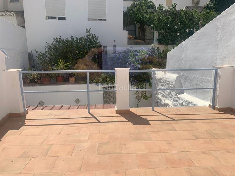 Foto 245a8173-d2a0-4996-b2a2-e03849c3c5f9. Casa adosada encantadora casa reformada 3 dormitorios, terraza y patio andaluz a 5 min del centro en Alozaina