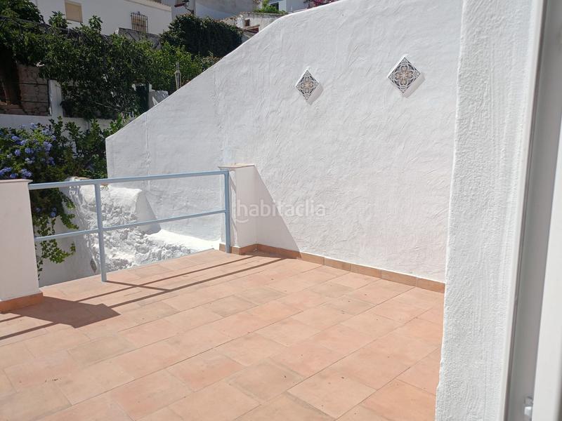 Foto 3497ecde-30ff-41d5-83cc-87557d8aba37. Casa adosada encantadora casa reformada 3 dormitorios, terraza y patio andaluz a 5 min del centro en Alozaina