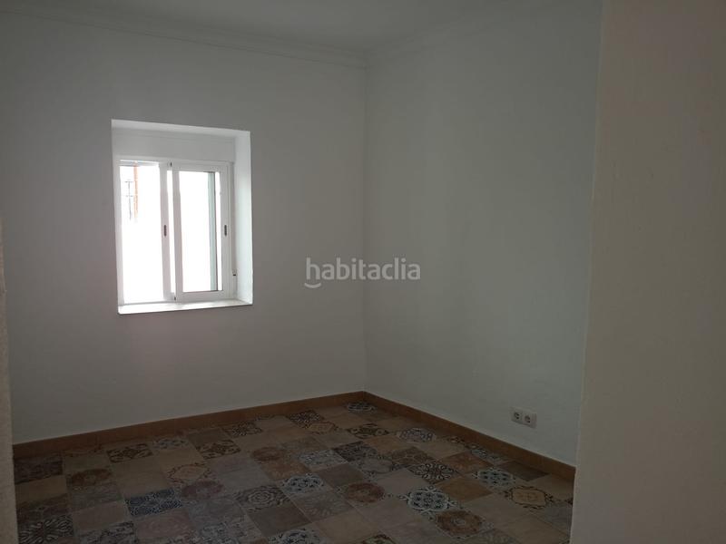 Foto 4ba109ac-663b-4caa-bae8-631239020a1b. Casa adosada encantadora casa reformada 3 dormitorios, terraza y patio andaluz a 5 min del centro en Alozaina