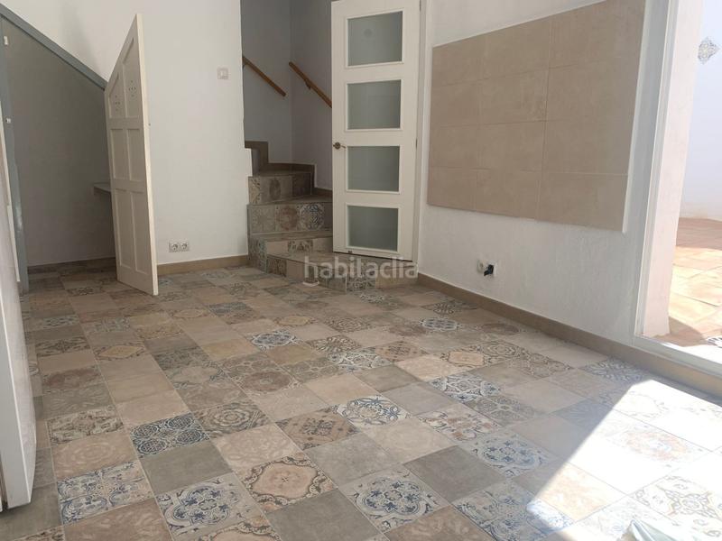 Foto 5496b5b8-0602-484a-bbc0-4d0daf104d3d. Casa adosada encantadora casa reformada 3 dormitorios, terraza y patio andaluz a 5 min del centro en Alozaina