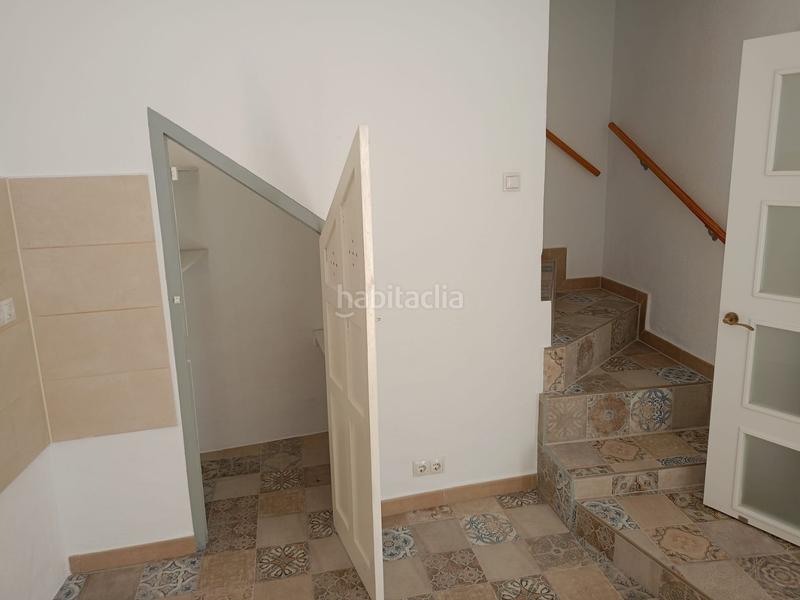 Foto 8041c5ac-bea8-4165-bb76-78df9f071ac3. Casa adosada encantadora casa reformada 3 dormitorios, terraza y patio andaluz a 5 min del centro en Alozaina