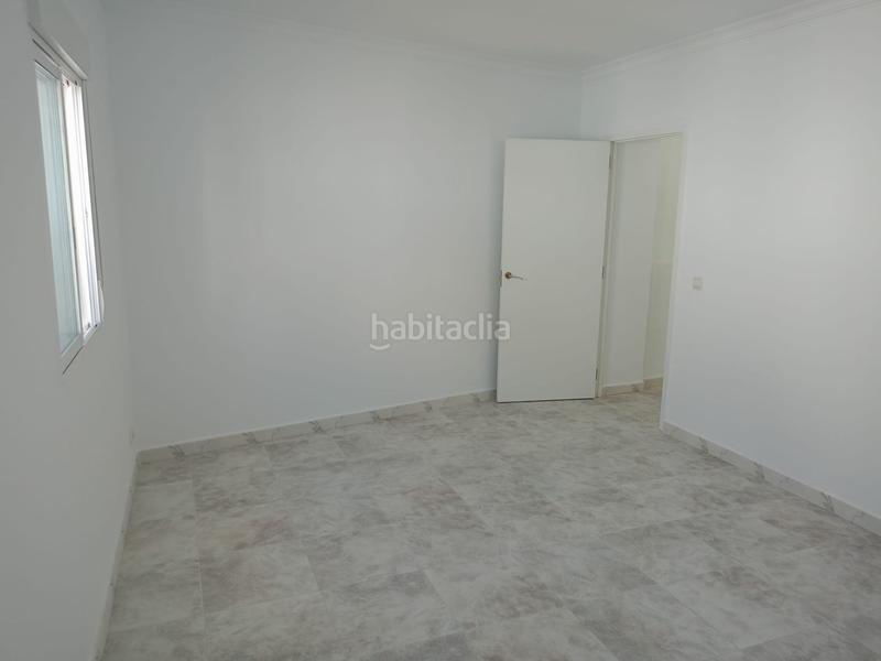 Foto 8085afd2-7137-4e7c-bed1-421b47c5fa78. Casa adosada encantadora casa reformada 3 dormitorios, terraza y patio andaluz a 5 min del centro en Alozaina